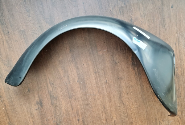 Front right fender 1200 8/67»7/72 with hole